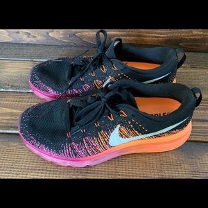 Nike Flyknit Max Fitsole Black/Orange/Pink size 8